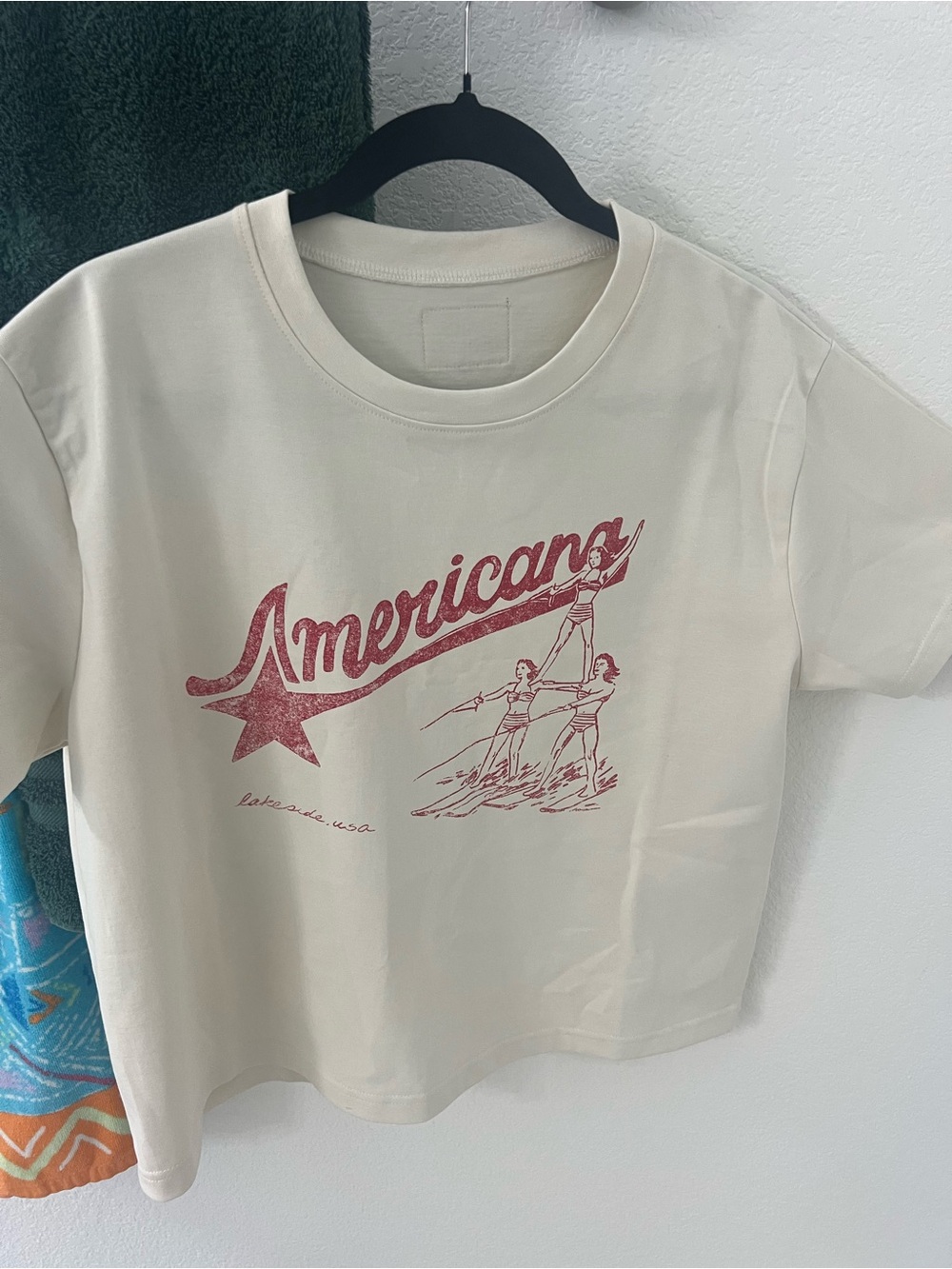 DAILY DRILLS Americana Graphic Tee - Cream size M/L. SOLD OUT NWOT